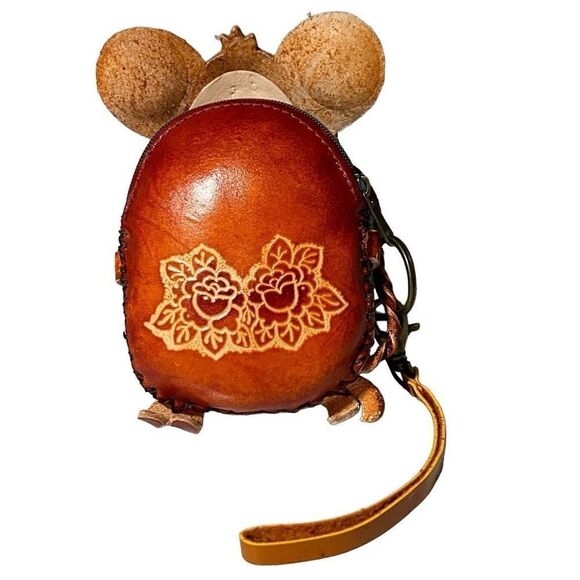 Handmade Genuine Leather Mouse Cheese Wristlet Top Zipper Closure Embossed New - Picture 2 of 5